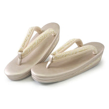 画像をギャラリービューアに読み込む, 草履 礼装用 S M L 2L 3L 5サイズ ゴールドバージョン ローブデコルテ Robe De'collete'e 結婚式・七五三・入卒業式・パーティーなどに