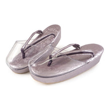 画像をギャラリービューアに読み込む, 雨草履 日本製 オリエンタル地紋 6色 雨の日の足元をオシャレに 脱いだ後も地紋が美しい