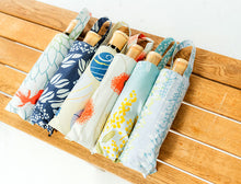 画像をギャラリービューアに読み込む, 日傘 折り畳み 晴雨兼用 UVカット 和柄のかわいい折りたたみ傘 いつでも携帯しておける 春夏の陽射しに ギフトにも最適