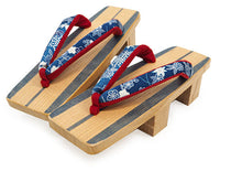 画像をギャラリービューアに読み込む, 下駄 レディース 桐 白木 藍色 ライン 台 二枚歯でカランコロンの音を楽しめる 粋な下駄 安心の日本製