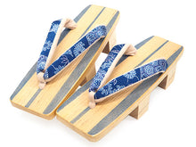 画像をギャラリービューアに読み込む, 下駄 レディース 桐 白木 藍色 ライン 台 二枚歯でカランコロンの音を楽しめる 粋な下駄 安心の日本製