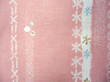 画像をギャラリービューアに読み込む, 洗える夏着物 4点セット Mサイズ 濃いピンク地 縞 花柄 きもの イエロー 源氏香 名古屋帯 正絹帯揚げ帯締め コーディネートの不安解消 お仕立て済みなので届いたらすぐにおでかけ