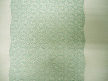 画像をギャラリービューアに読み込む, 洗える夏着物 4点セット Lサイズ オフホワイト 裂取 唐草 青海波 きもの 黄緑 花繋ぎ柄 名古屋帯 正絹帯揚げ帯締め コーディネートの不安解消 お仕立て済みなので届いたらすぐにおでかけ