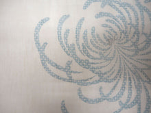 画像をギャラリービューアに読み込む, 夏着物 洗える 単品 レディース 紗 L 淡いベージュ地 乱菊 仕立て上がりだから届いたらすぐ着れる 自宅で洗濯できてメンテナンスが楽