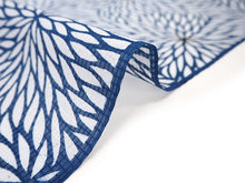 画像をギャラリービューアに読み込む, 竺仙 浴衣 夏着物 反物 単品 引き染 綿 紅梅小紋 紺地 むじな菊 竺仙ブランド 日本製