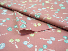 画像をギャラリービューアに読み込む, 洗える着物 反物のみ ポリエステル レディース 女性 小紋 着物 渋サーモンピンク地葵柄 袷・単衣の着物にも羽織・コートにもお仕立て可能