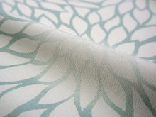 画像をギャラリービューアに読み込む, 洗える着物 反物のみ ポリエステル レディース 女性 小紋 着物 淡いベージュ×グリーングレー地貉菊柄 袷・単衣の着物にも羽織・コートにもお仕立て可能