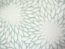 画像をギャラリービューアに読み込む, 洗える着物 反物のみ ポリエステル レディース 女性 小紋 着物 淡いベージュ×グリーングレー地貉菊柄 袷・単衣の着物にも羽織・コートにもお仕立て可能