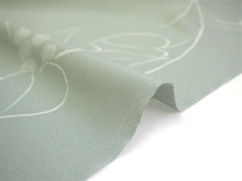 画像をギャラリービューアに読み込む, 洗える着物 反物のみ ポリエステル レディース 女性 小紋 着物 グレー地葉っぱと実柄 袷・単衣の着物にも羽織・コートにもお仕立て可能