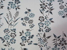 画像をギャラリービューアに読み込む, 洗える着物 反物のみ ポリエステル レディース 女性 小紋 着物 グレー地市松に四季の花柄 袷・単衣の着物にも羽織・コートにもお仕立て可能