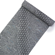 画像をギャラリービューアに読み込む, 洗える着物 反物のみ ポリエステル レディース 女性 小紋 着物 黒地麻の葉に雪輪取り柄 袷・単衣の着物にも羽織・コートにもお仕立て可能