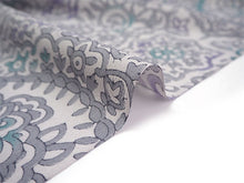 画像をギャラリービューアに読み込む, 洗える着物 反物のみ ポリエステル レディース 女性 小紋 着物 淡いグレー地宝相華柄 袷・単衣の着物にも羽織・コートにもお仕立て可能