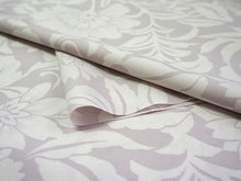 画像をギャラリービューアに読み込む, 洗える着物 反物のみ ポリエステル レディース 女性 小紋 着物 薄パープルベージュ地更紗柄 袷・単衣の着物にも羽織・コートにもお仕立て可能