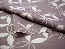 画像をギャラリービューアに読み込む, 洗える着物 反物のみ ポリエステル レディース 女性 小紋 着物 渋紫地破れ七宝柄 袷・単衣の着物にも羽織・コートにもお仕立て可能