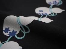 画像をギャラリービューアに読み込む, 洗える着物 反物のみ ポリエステル レディース 女性 小紋 着物 黒地瓢箪柄 袷・単衣の着物にも羽織・コートにもお仕立て可能