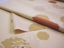 画像をギャラリービューアに読み込む, 洗える着物 反物のみ ポリエステル レディース 女性 小紋 着物 ベージュ地雪輪柄 袷・単衣の着物にも羽織・コートにもお仕立て可能