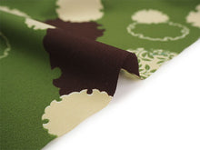 画像をギャラリービューアに読み込む, 洗える着物 反物のみ ポリエステル レディース 女性 小紋 着物 緑地雪輪柄 袷・単衣の着物にも羽織・コートにもお仕立て可能