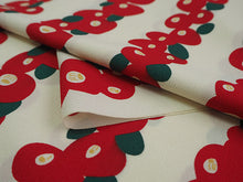 画像をギャラリービューアに読み込む, 洗える着物 反物のみ ポリエステル レディース 女性 小紋 着物 ベージュ地赤椿柄 袷・単衣の着物にも羽織・コートにもお仕立て可能