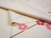 画像をギャラリービューアに読み込む, 洗える着物 反物のみ ポリエステル レディース 女性 小紋 着物 ベージュ地梅柄 袷・単衣の着物にも羽織・コートにもお仕立て可能