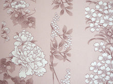 画像をギャラリービューアに読み込む, 洗える着物 反物のみ ポリエステル レディース 女性 小紋 着物 薄ピンクベージュ地市松に花柄 袷・単衣の着物にも羽織・コートにもお仕立て可能