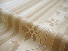 画像をギャラリービューアに読み込む, 洗える着物 反物のみ ポリエステル レディース 女性 小紋 着物 ベージュ地縞に更紗柄 袷・単衣の着物にも羽織・コートにもお仕立て可能