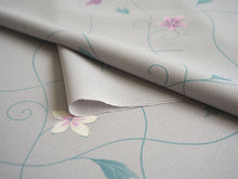 画像をギャラリービューアに読み込む, 洗える着物 反物のみ ポリエステル レディース 女性 小紋 着物 グレー地変わり格子花唐草柄 袷・単衣の着物にも羽織・コートにもお仕立て可能