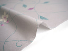 画像をギャラリービューアに読み込む, 洗える着物 反物のみ ポリエステル レディース 女性 小紋 着物 グレー地変わり格子花唐草柄 袷・単衣の着物にも羽織・コートにもお仕立て可能