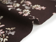 画像をギャラリービューアに読み込む, 洗える着物 反物のみ ポリエステル レディース 女性 小紋 着物 こげ茶地菊柄 袷・単衣の着物にも羽織・コートにもお仕立て可能