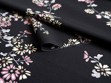 画像をギャラリービューアに読み込む, 洗える着物 反物のみ ポリエステル レディース 女性 小紋 着物 黒地菊柄 袷・単衣の着物にも羽織・コートにもお仕立て可能