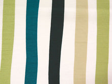 画像をギャラリービューアに読み込む, 雨コート 反物のみ 着物用 レインコート ポリエステル レディース 女性 白地グリーン系縞柄 道中着・道行・二部式などの雨コートに 撥水加工済み