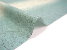 画像をギャラリービューアに読み込む, 雨コート 反物のみ 着物用 レインコート ポリエステル レディース 女性 渋水色ぼかし地小花柄 道中着・道行・二部式などの雨コートに 撥水加工済み