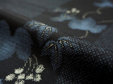 画像をギャラリービューアに読み込む, 雨コート 反物のみ 着物用 レインコート ポリエステル レディース 女性 黒×紺地縞に葡萄柄 道中着・道行・二部式などの雨コートに 撥水加工済み