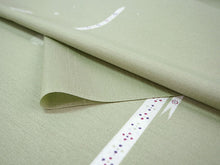 画像をギャラリービューアに読み込む, 雨コート 反物のみ 着物用 レインコート ポリエステル レディース 女性 モスグリーン地雪輪に絣柄 道中着・道行・二部式などの雨コートに 撥水加工済み