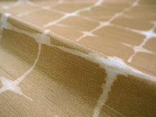 画像をギャラリービューアに読み込む, 雨コート 反物のみ 着物用 レインコート ポリエステル レディース 女性 からし色地破れ格子柄 道中着・道行・二部式などの雨コートに 撥水加工済み