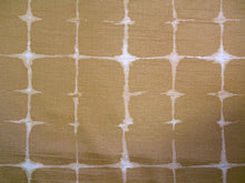 画像をギャラリービューアに読み込む, 雨コート 反物のみ 着物用 レインコート ポリエステル レディース 女性 からし色地破れ格子柄 道中着・道行・二部式などの雨コートに 撥水加工済み