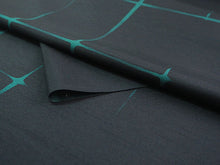 画像をギャラリービューアに読み込む, 雨コート 反物のみ 着物用 レインコート ポリエステル レディース 女性 黒緑地破れ格子柄 道中着・道行・二部式などの雨コートに 撥水加工済み