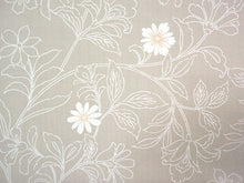 画像をギャラリービューアに読み込む, 雨コート 反物のみ 着物用 レインコート ポリエステル レディース 女性 ベージュ地更紗柄 道中着・道行・二部式などの雨コートに 撥水加工済み