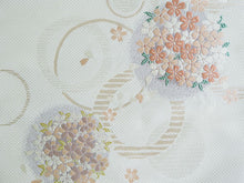 画像をギャラリービューアに読み込む, 名古屋帯 単品 正絹 九寸 白 雪輪 桜 なごや帯 お太鼓柄 カジュアル 西陣織 株式会社辻梅機業店謹製 証紙付き お仕立てをしてお届け