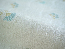 画像をギャラリービューアに読み込む, 名古屋帯 単品 正絹 九寸 白 忍草 なごや帯 六通柄 カジュアル 西陣織 株式会社ふくい謹製 証紙付き お仕立てをしてお届け