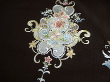 画像をギャラリービューアに読み込む, 名古屋帯 単品 正絹 九寸 こげ茶 花 レース 刺繍 なごや帯 お太鼓柄 カジュアル 西陣織 川端有限会社謹製 お仕立てをしてお届け