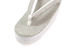 画像をギャラリービューアに読み込む, カレンブロッソ 草履 単品 Sサイズ グレー×ゴールド 花唐草柄 台 鼻緒 レディース 歩きやすくてオシャレ 愛好者の多い菱屋カフェ草履