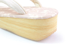 画像をギャラリービューアに読み込む, カレンブロッソ 草履 単品 Mサイズ 薄ピンク 花柄 台 オフホワイト地 鼻緒 レディース 歩きやすくてオシャレ 愛好者の多い菱屋カフェ草履