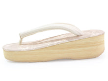 画像をギャラリービューアに読み込む, カレンブロッソ 草履 単品 Mサイズ 薄ピンク 花柄 台 オフホワイト地 鼻緒 レディース 歩きやすくてオシャレ 愛好者の多い菱屋カフェ草履