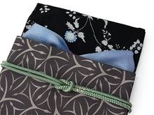 画像をギャラリービューアに読み込む, 洗える着物 コーディネート4点セット (着物・帯・帯揚げ・帯締め) 袷 M 黒 花柄 きもの ブラウン 幾何学柄 帯
