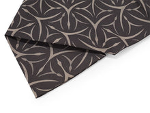 画像をギャラリービューアに読み込む, 洗える着物 コーディネート4点セット (着物・帯・帯揚げ・帯締め) 袷 M 黒 花柄 きもの ブラウン 幾何学柄 帯
