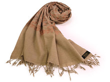 画像をギャラリービューアに読み込む, ストール ライトブラウン 赤金 更紗柄 ウール 刺繍 フリーサイズ 大判 秋冬に さっと羽織るだけで華やか 着物や羽織・コートの上に ギフトにも