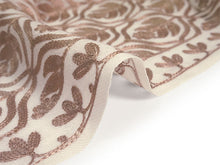 画像をギャラリービューアに読み込む, ストール ライトベージュ地 ブラウン 更紗柄 ウール 刺繍 フリーサイズ 大判 秋冬に さっと羽織るだけで華やか 着物や羽織・コートの上に ギフトにも
