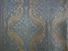 画像をギャラリービューアに読み込む, ストール グレー 金銀 更紗柄 ウール 刺繍 フリーサイズ 大判 秋冬に さっと羽織るだけで華やか 着物や羽織・コートの上に ギフトにも