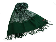 画像をギャラリービューアに読み込む, ストール 深緑地 青銀 更紗柄 ウール 刺繍 フリーサイズ 大判 秋冬に さっと羽織るだけで華やか 着物や羽織・コートの上に ギフトにも