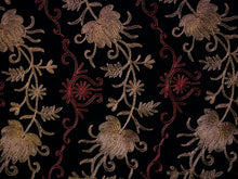 画像をギャラリービューアに読み込む, ストール 黒 赤金 茶金 更紗柄 ウール 刺繍 フリーサイズ 大判 秋冬に さっと羽織るだけで華やか 着物や羽織・コートの上に ギフトにも